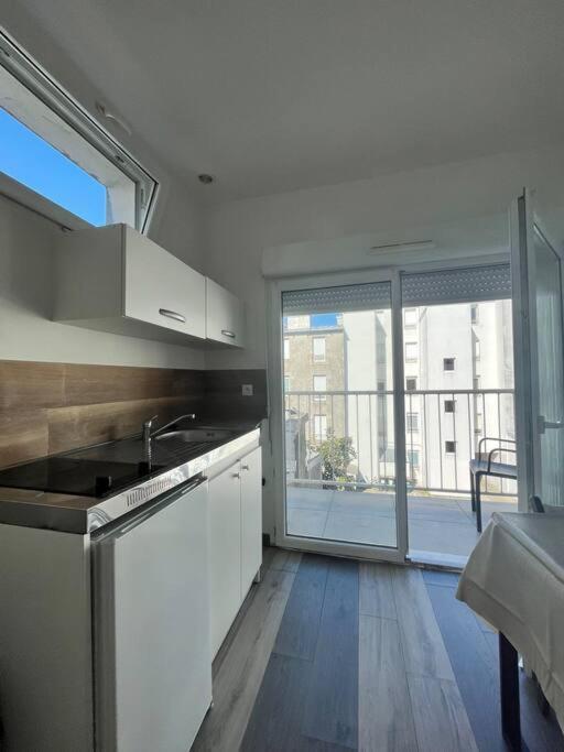 Studio En Plein Centre De Brest Apartment Exterior photo